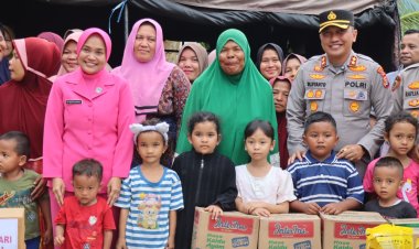 Bersama Bhayangkari, Kapolres Aceh Tenggara Ulurkan Kepedulian Kepada Masyarakat Terdampak Banjir