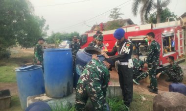 PEDULI KEBUTUHAN WARGA, TNI BERSINERGI SALURKAN AIR BERSIH KE KAMPUNG RAMSAI WAY KANAN