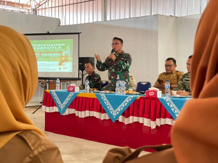 TIM PENYULUH DARI MABES TNI BERIKAN PENYULUHAN KEPADA MASYARAKAT KAMPUNG BUMI JAYA, DORONG PERSATUAN DAN KONDUSIVITAS