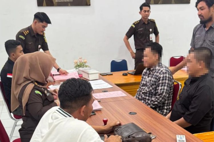 Tiga Tersangka Narkotika Dilimpahkan ke Kejari Aceh Barat Bersama Barang Bukti