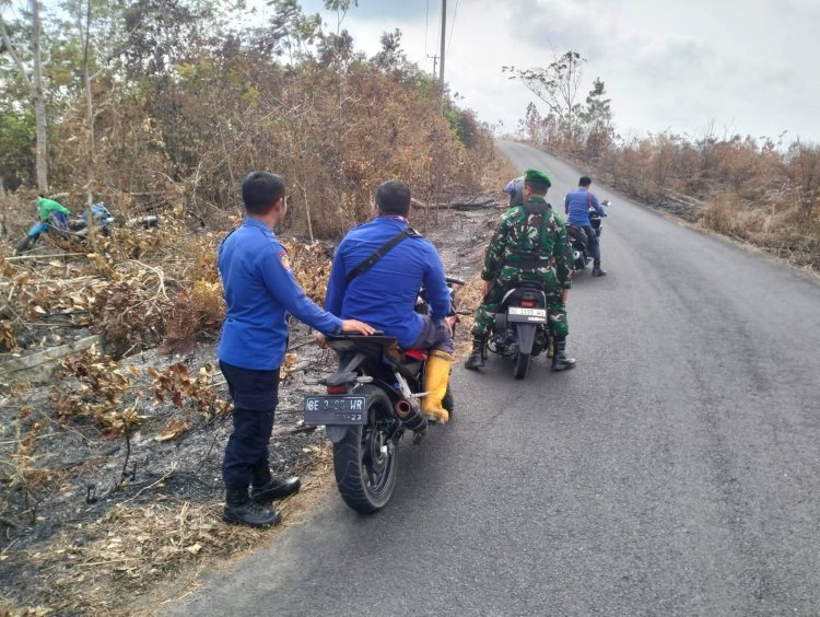 CEGAH KARHUTLA  KORAMIL 427‑03/ BLAMBANGAN UMPU BERSAMA INSTANSI TERKAIT GELAR PATROLI ANTISIPASI KEBAKARAN