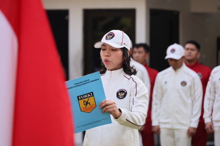 Hadi Tjahjanto Lepas Enam Atlet Karate Indonesia ke Asian Games 2026, Targetkan Bawa Pulang Medali Emas