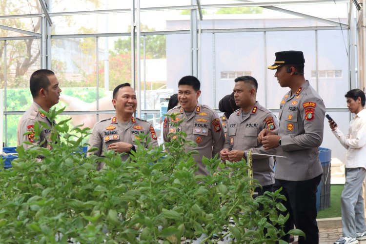 SPPG Polri Palmerah Jadi Lokasi Studi Banding, Irwasda PMJ dan Kapolres Jajaran Polda Metro Jaya Tinjau Pengelolaan MBG