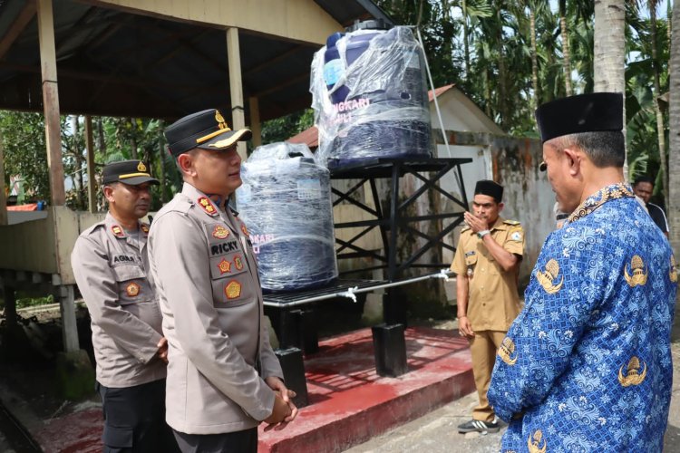 Kapolres Bener Meriah Cek Pembangunan Polytank Program Bhayangkari Peduli di Samar Kilang