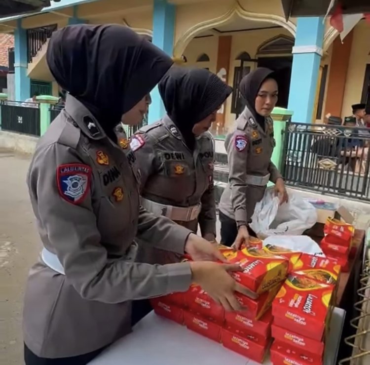 Polres Subang Gelar Jumat Berkah: Wujud Kepedulian & Kedekatan dengan Masyarakat