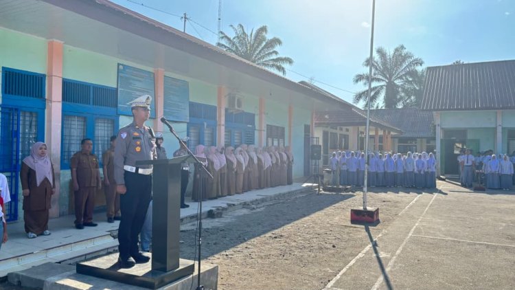 Police Goes to School, Satlantas Polres Nagan Raya Sosialisasikan Tertib Berlalu Lintas kepada Pelajar