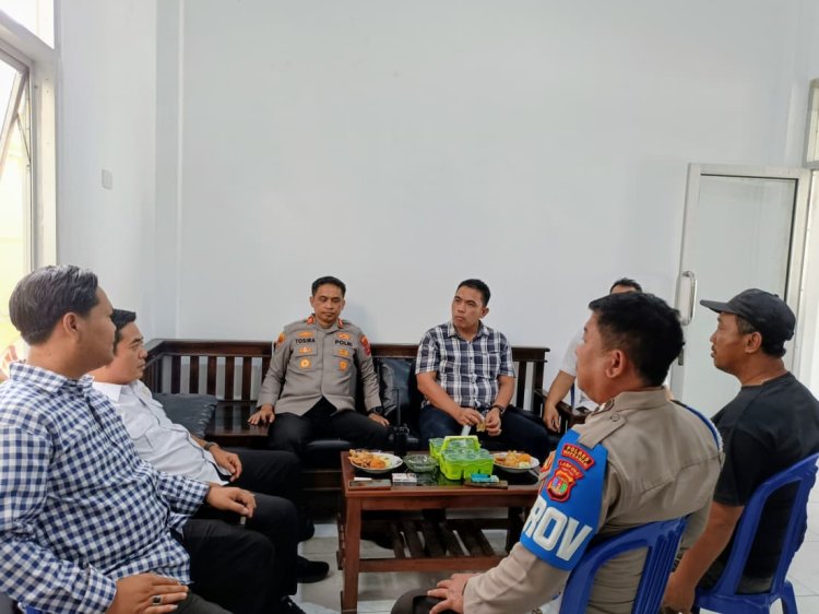 Ciptakan Kamtibmas Kondusif, Kapolsek Umpu Semenguk Gelar Cooling System dan Sambangi Kakam Negeri Baru