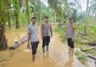 Kapolsek Simpang Jernih Turun Pantau Banjir, 30 KK Warga Masih Mengungsi