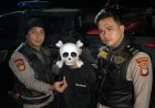 Tim 1 Perintis Polres Metro Bekasi Temukan Barang Diduga Sabu Saat Patroli, Dua Orang Diamankan Untuk Lakukan Pemeriksaan