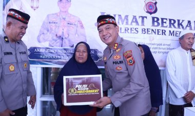 Kapolres Bener Meriah Gelar Jumat Berkah di Masjid At-Taqwa, Salurkan 20 Paket Bantuan kepada Jamaah