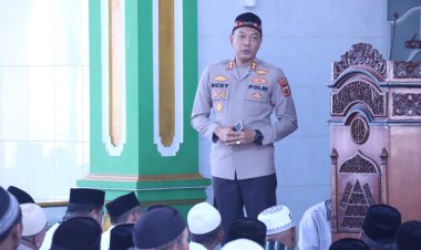 Jumat Keliling di Masjid Babunasihin, Kapolres Bener Meriah Ajak Warga Hindari Narkoba