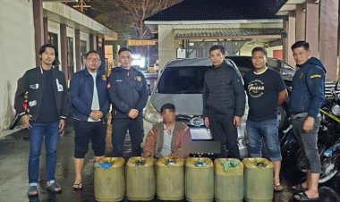 Polisi Bersama Masyarakat, Satreskrim Polres Aceh Tengah Amankan Pria Diduga Timbun BBM Pertalite