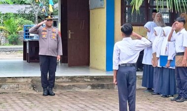 Giat POLDIK, Kapolsek Ranto Peureulak Jadi Pembina Upacara di SMPN 1 Ranto Peureulak