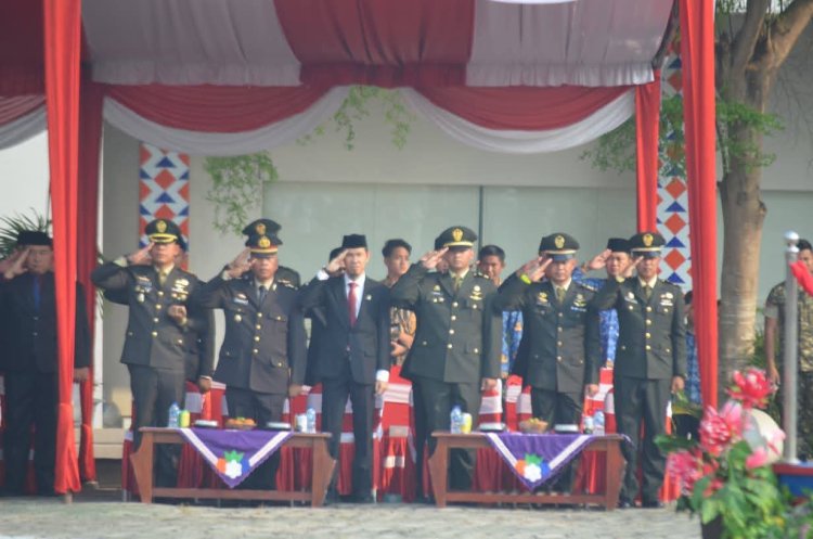 DANDIM 0427/WAY KANAN HADIRI UPACARA PERINGATAN HARI KESAKTIAN PANCASILA TINGKAT KABUPATEN WAY KANAN   