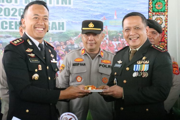 HUT TNI ke-81, Polres Aceh Tengah Beri Surprise untuk Kodim 0106 Usai Upacara