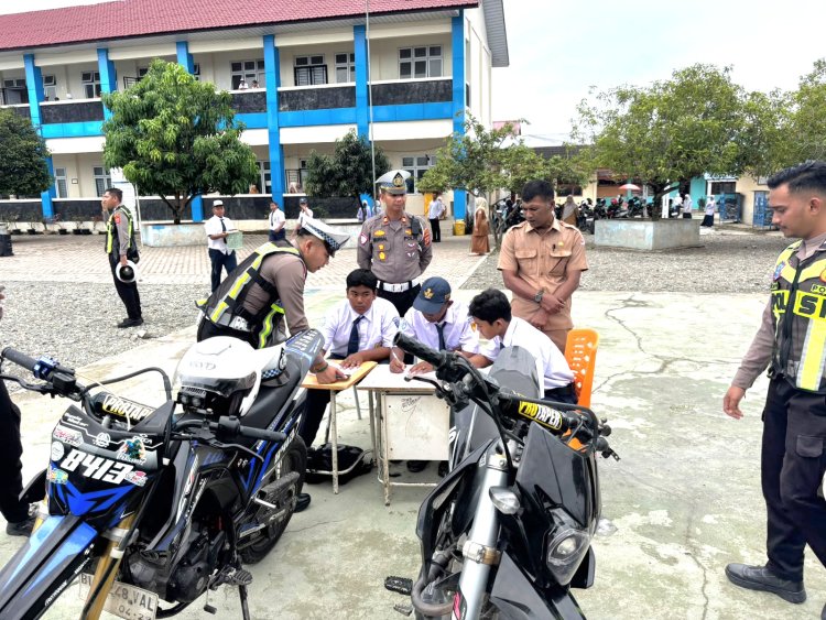 Police Goes to School, Satlantas Polres Nagan Raya Tertibkan Knalpot Brong di SMPN 2 Kuala