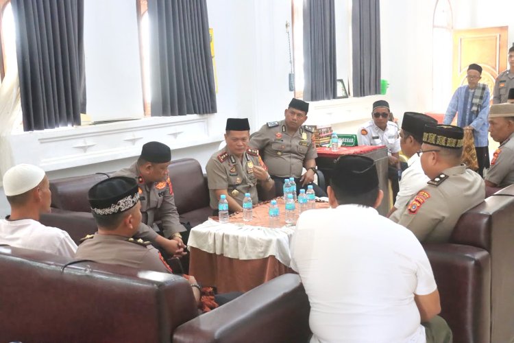 Polisi Bersama Masyarakat, Kapolres Aceh Utara Jumat Keliling di Masjid Raya Pase Kota Panton Labu
