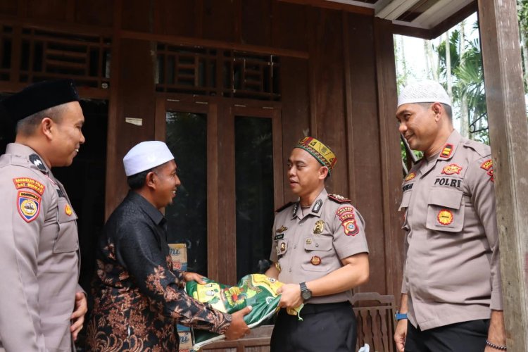 Kapolres Nagan Raya Sambangi Ulama dan Pesantren di Beutong Ateuh Banggalang, Wujudkan Program “Polisi bersama masyarakat"